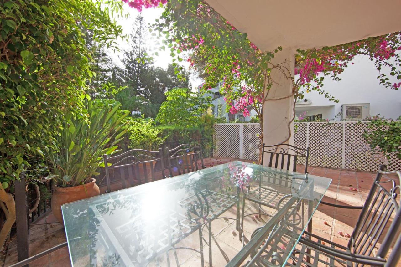 White Pearl Elviria Apartment *