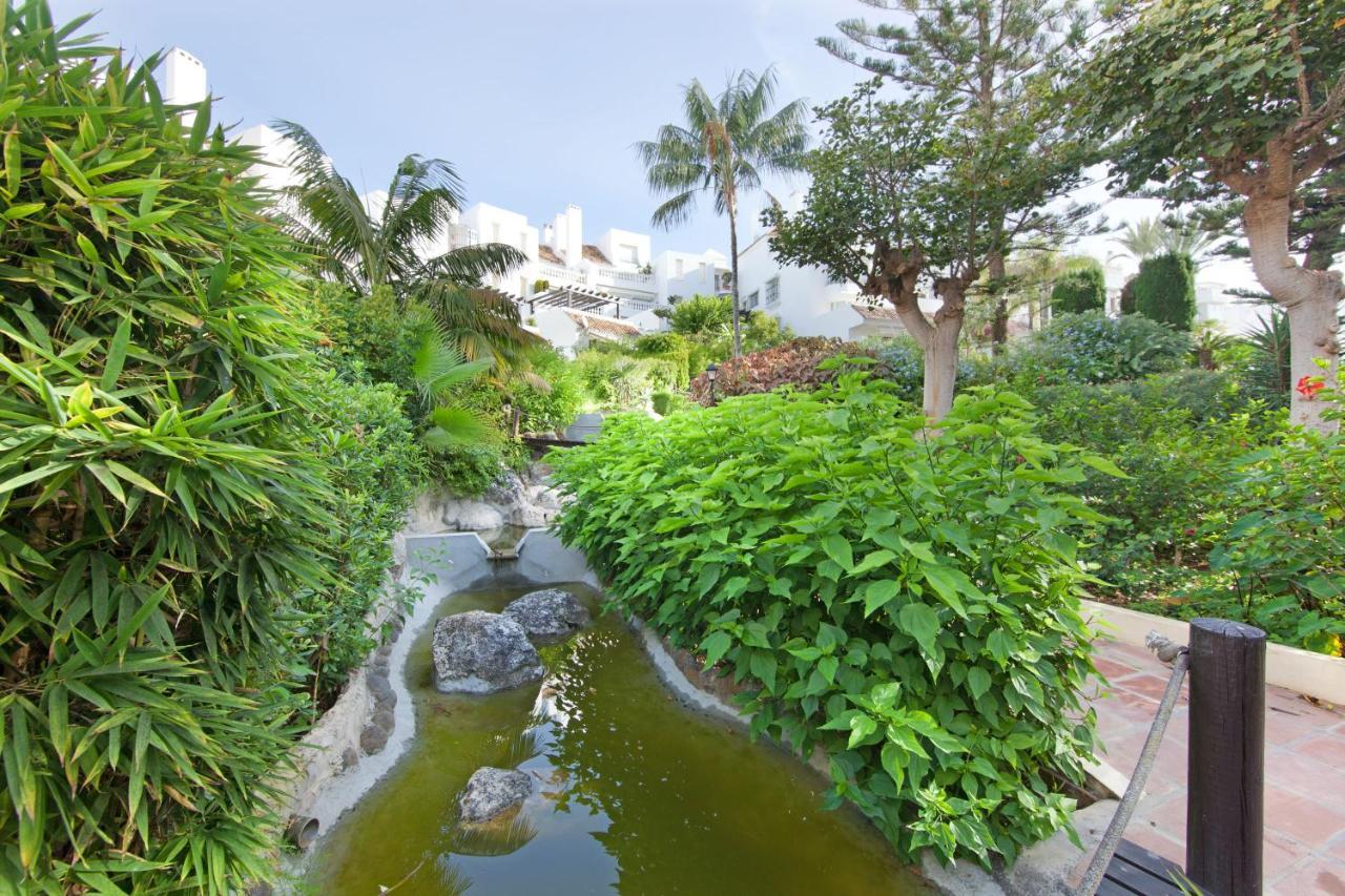 White Pearl Elviria Apartment Marbella