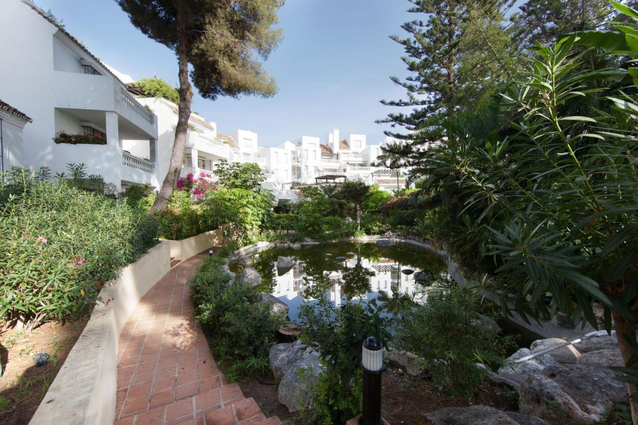 White Pearl Elviria Apartment Marbella
