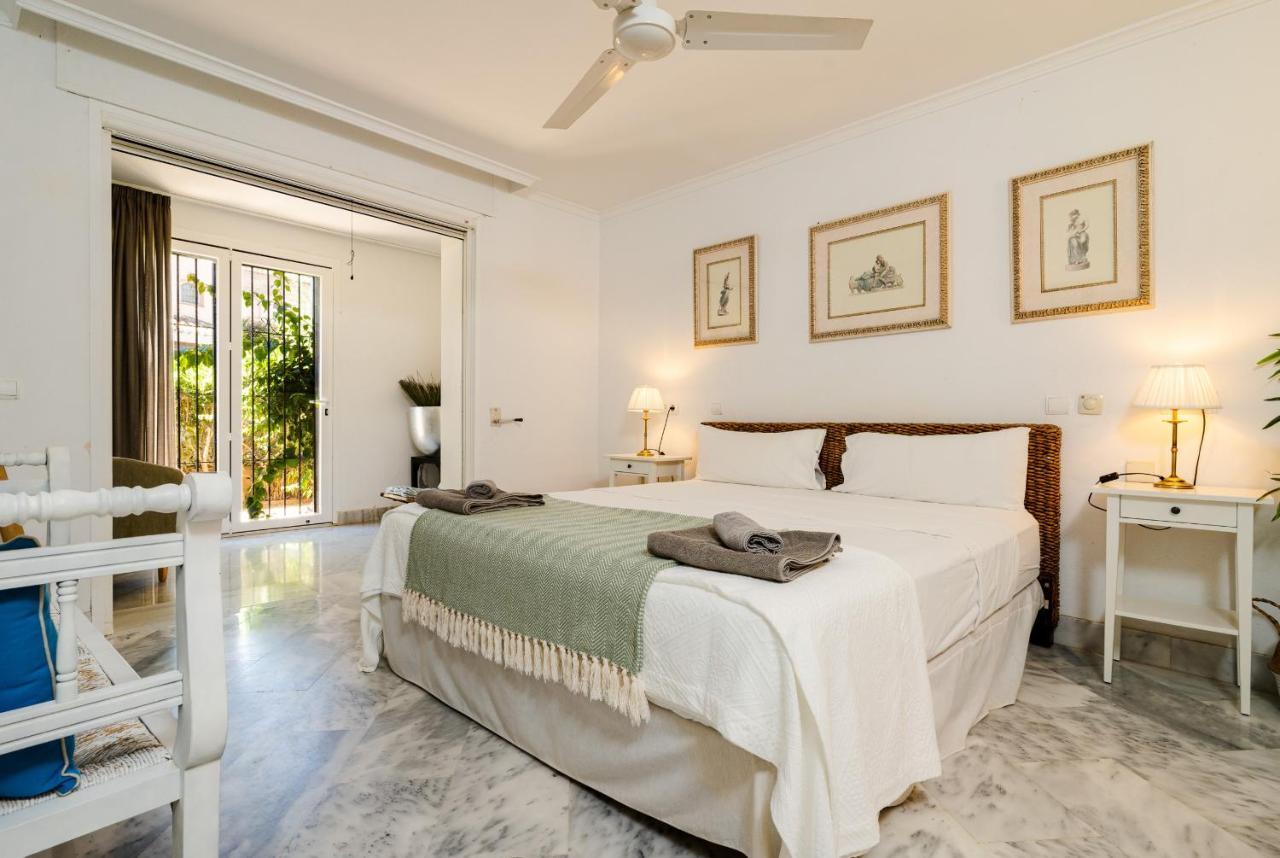 White Pearl Elviria Apartment